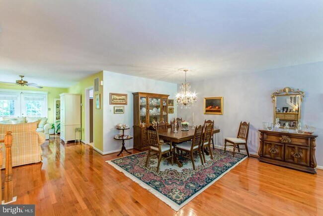 Foto del edificio - 8035 Galla Knoll Cir