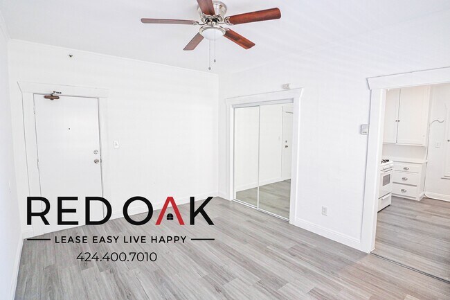 Building Photo - Bright And Spacious Remodeled Studio With ...