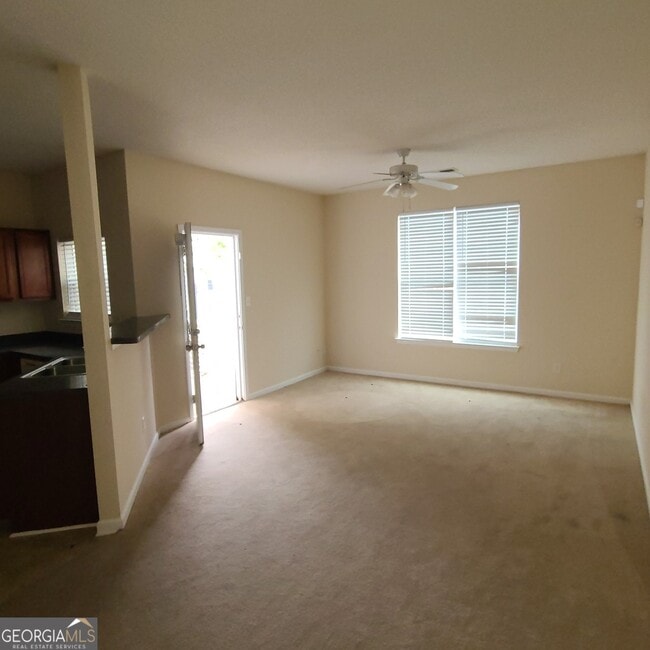 Building Photo - 2290 Nicole Dr
