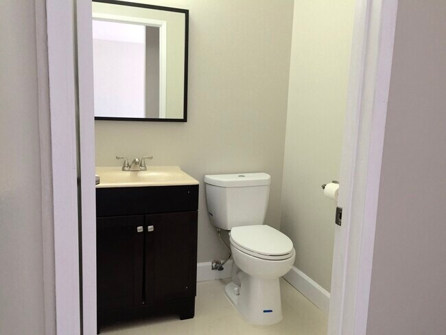 downstair half bathroom - 612 San Benito Street Townhome