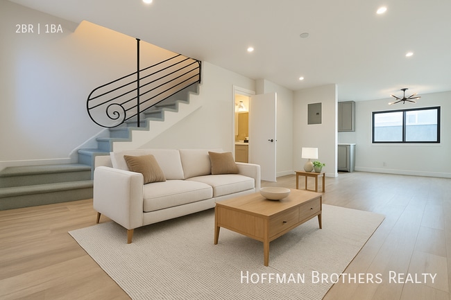 Foto del edificio - 6958 Woodman Ave