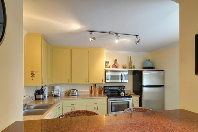 Cocina - Capitola Village Gem