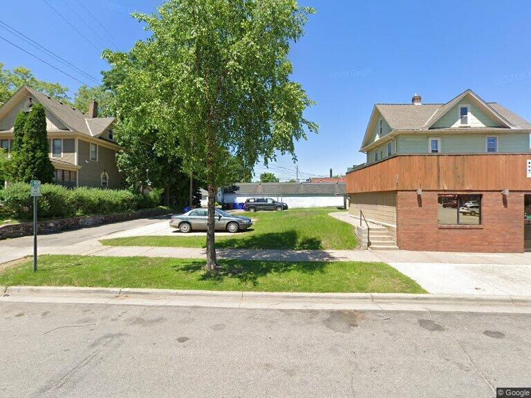 Primary Photo - 1589 Blair Ave