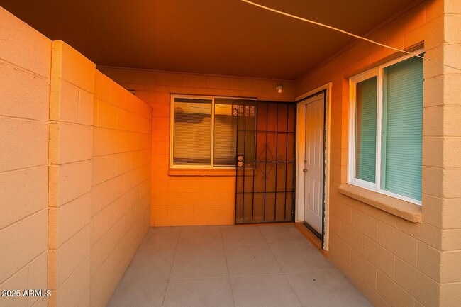 Foto del edificio - 4102 E Portland St