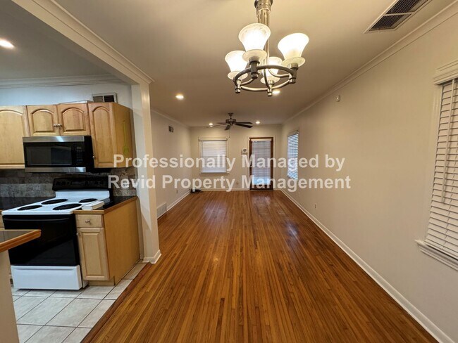 Foto del edificio - Updated 3 bedroom 2 bathroom home in East Memphis!