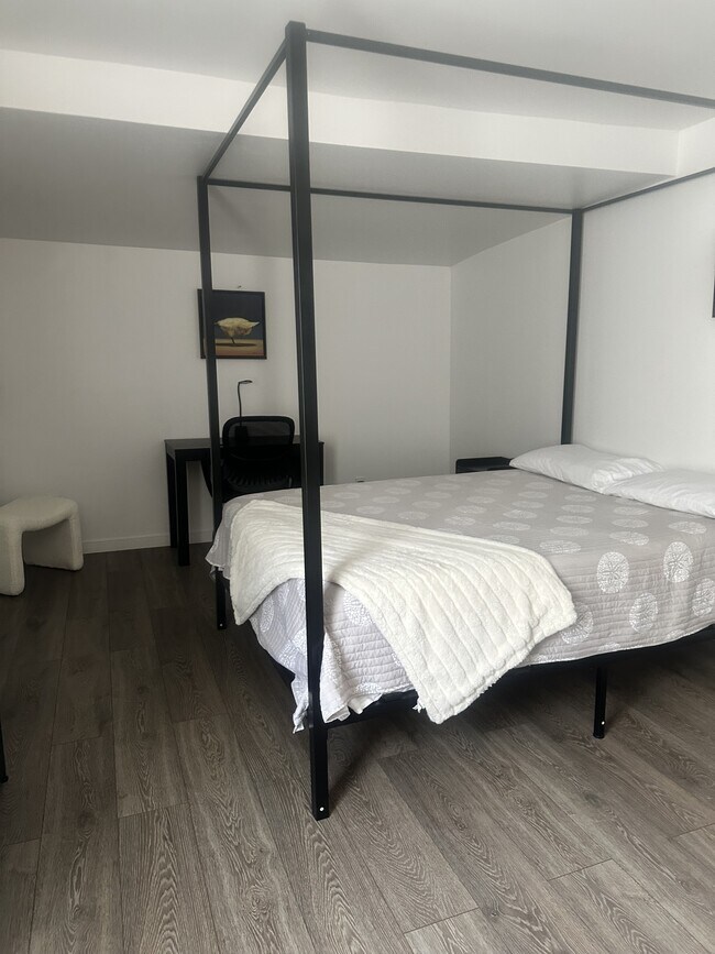 Foto del edificio - 225 Witten St