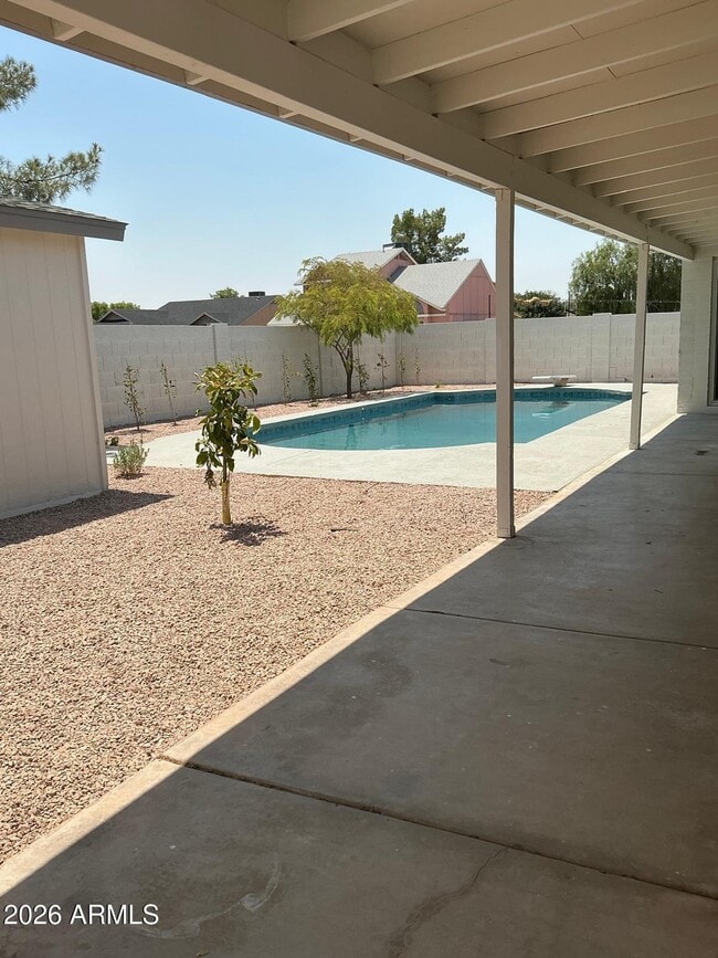 Foto del edificio - 8837 W Highland Ave