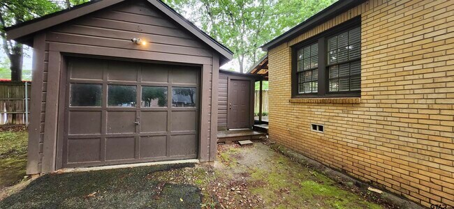 Foto del edificio - 539 Williams Ct
