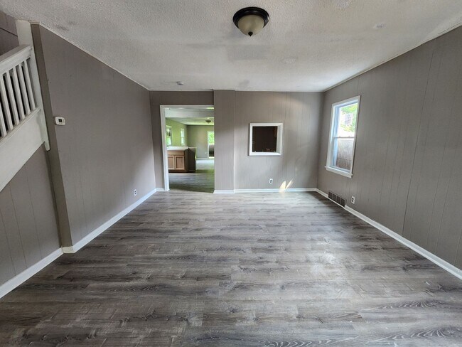 Foto del edificio - Two Bedroom Single Family Home!