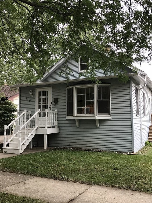 Building Photo - 119 N 3rd Ave