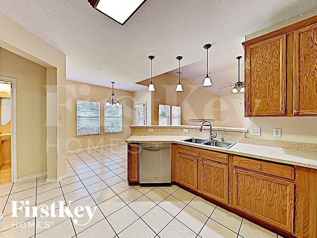 Building Photo - 5108 Parkplace Dr