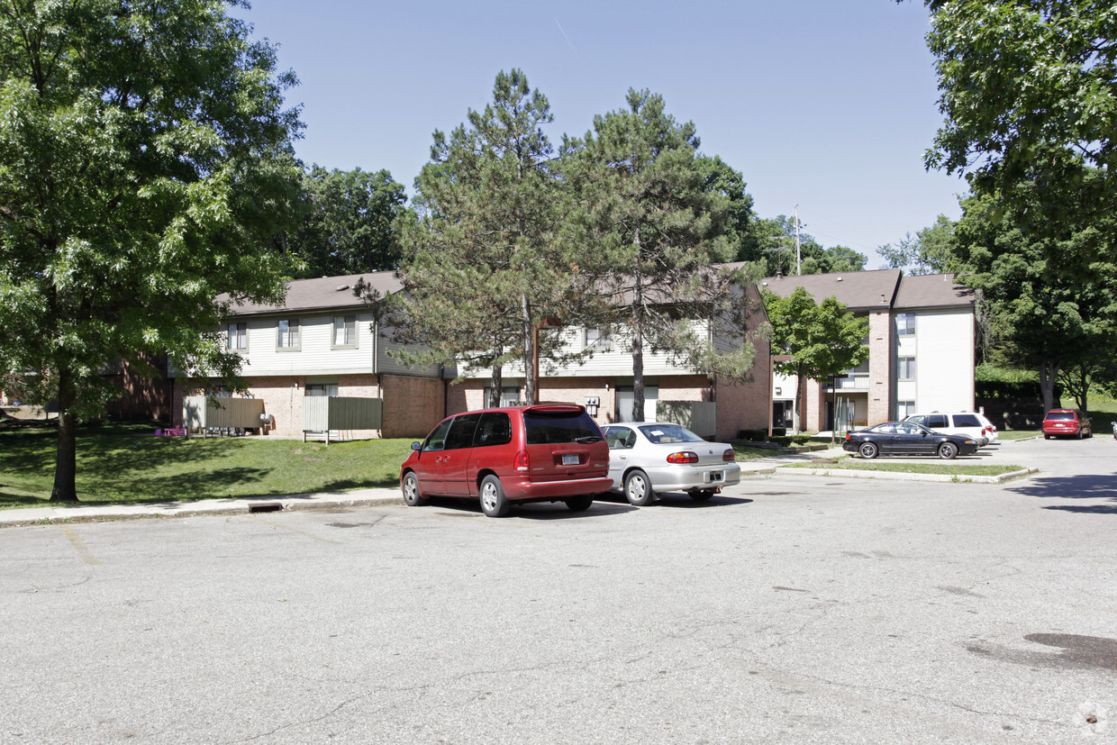 Foto del edificio - Hilltop Apartments