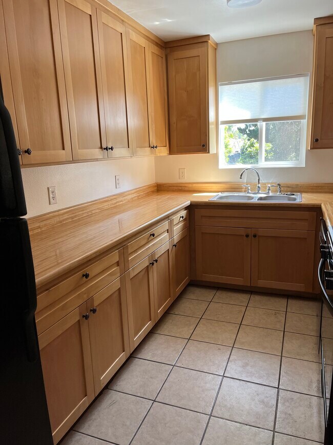 Foto del edificio - 500 Arcade Dr