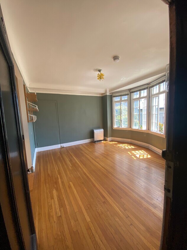 Building Photo - 500 Leavenworth St