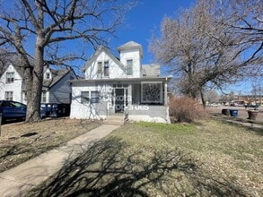 Building Photo - 401 N Rowley St