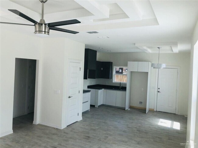 Foto del edificio - 3707 Valeria St