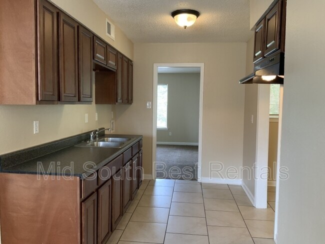 Foto del edificio - 989 Semmes St