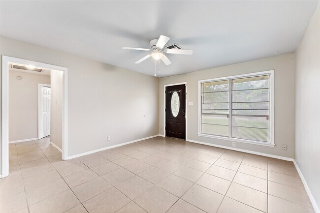 Foto del edificio - 2910 Somerset Ave