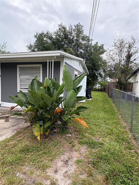 Building Photo - 14413 Hertha Ave