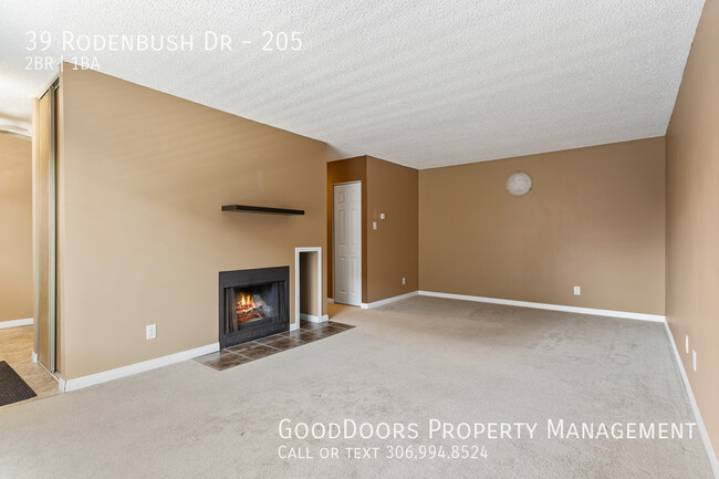 Building Photo - 39 Rodenbush Dr