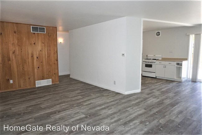 Foto del edificio - 3 br, 1 bath House - 14 E O Street