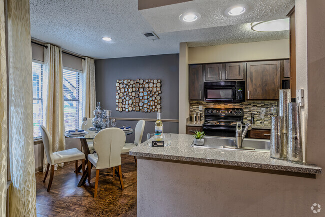 1HAB, 1BA - 739SF A3 - Comedor/Cocina - Ridgeview Place Apartments