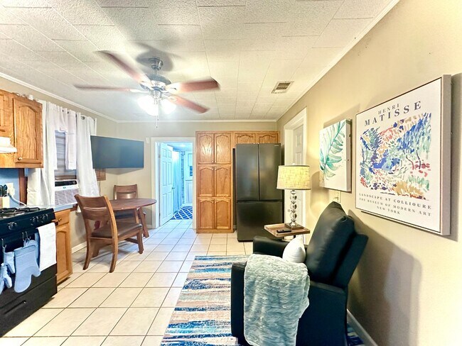 Foto del edificio - 3760 Addis Ln