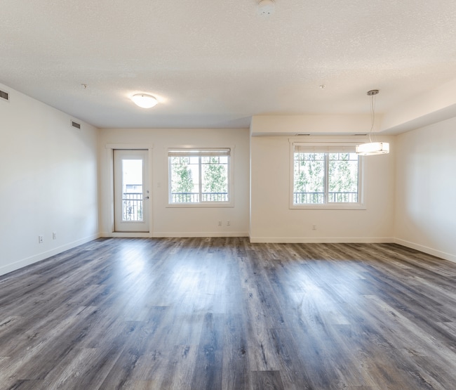 Building Photo - Nautical Luxury Suites at Summerside