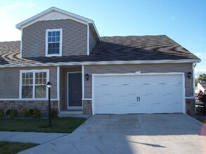 Woodland Creek Townhomes - Saginaw, MI - 14