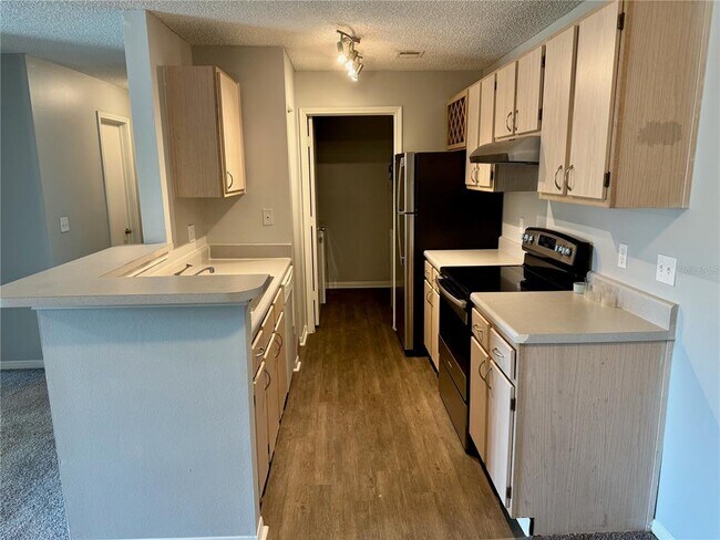 Foto del edificio - 2504 Grassy Point Dr