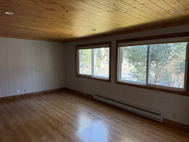 Foto del edificio - 1714 NW Steidl Rd