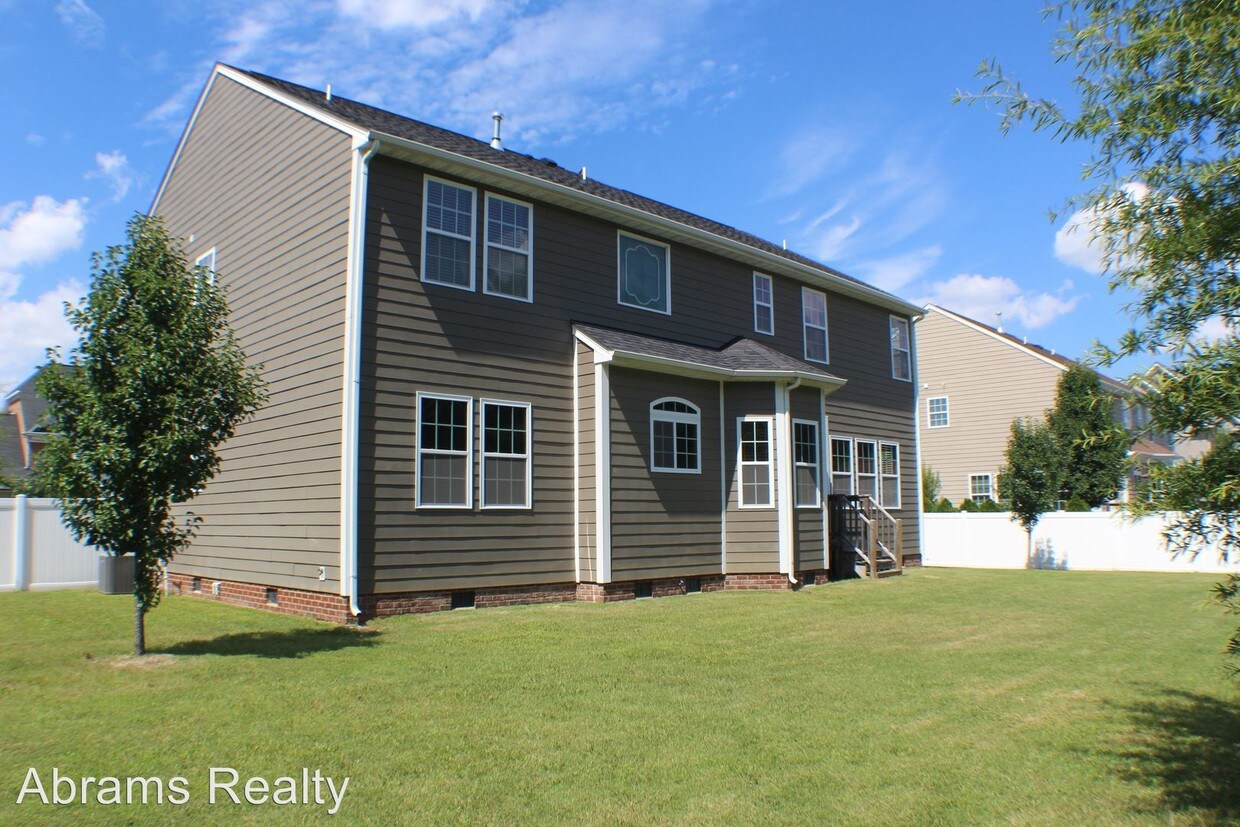 Building Photo - 1409 Kemp Bridge Dr