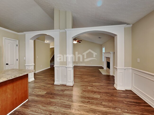 Foto del edificio - 4418 Prather Pass Dr