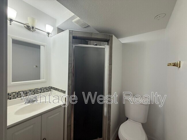 Photo du bâtiment - 907 Sutherland Ave