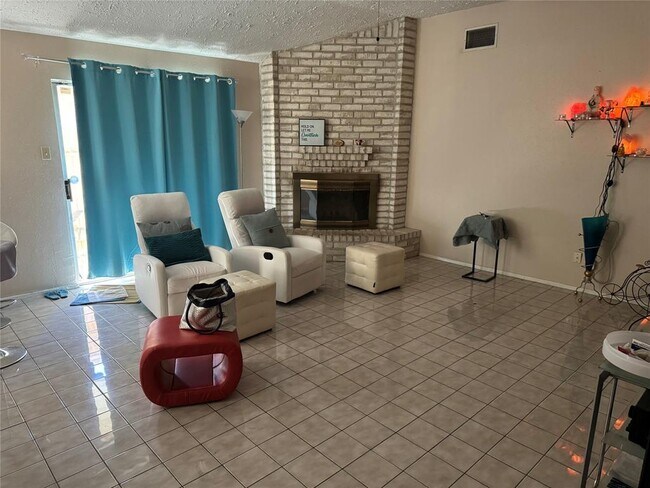 Foto del edificio - 11009 Beaver Trail Dr