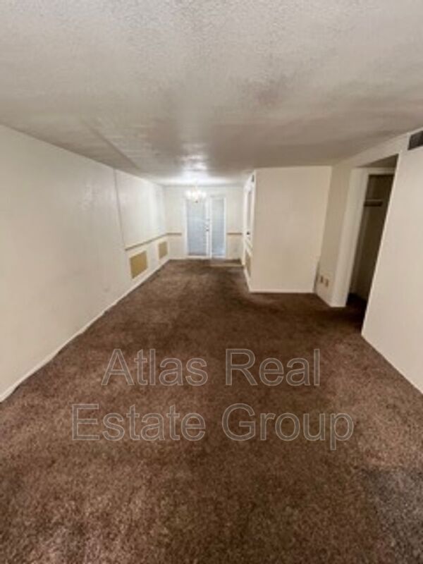 Foto del edificio - 2580 S Valley Hwy