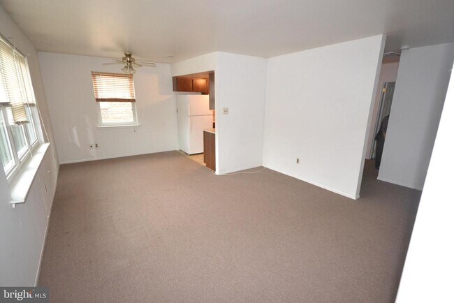 Building Photo - 5081 Defford Pl