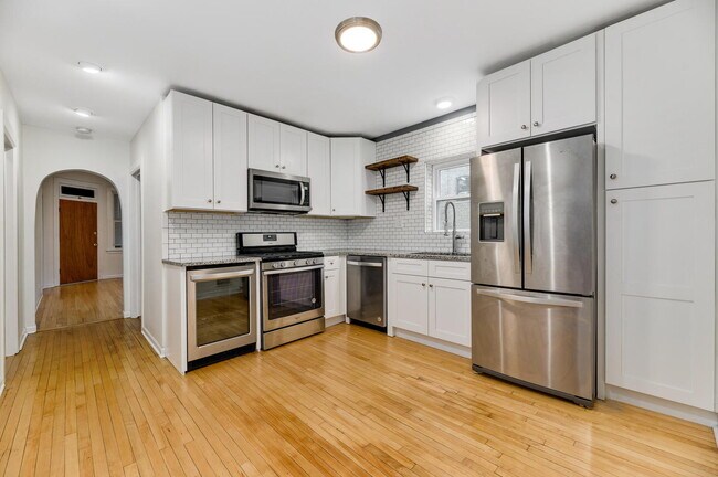 Foto del edificio - 2520 W Cortez St