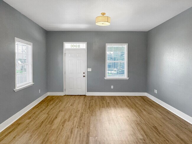 Building Photo - 2901 Castiglione St