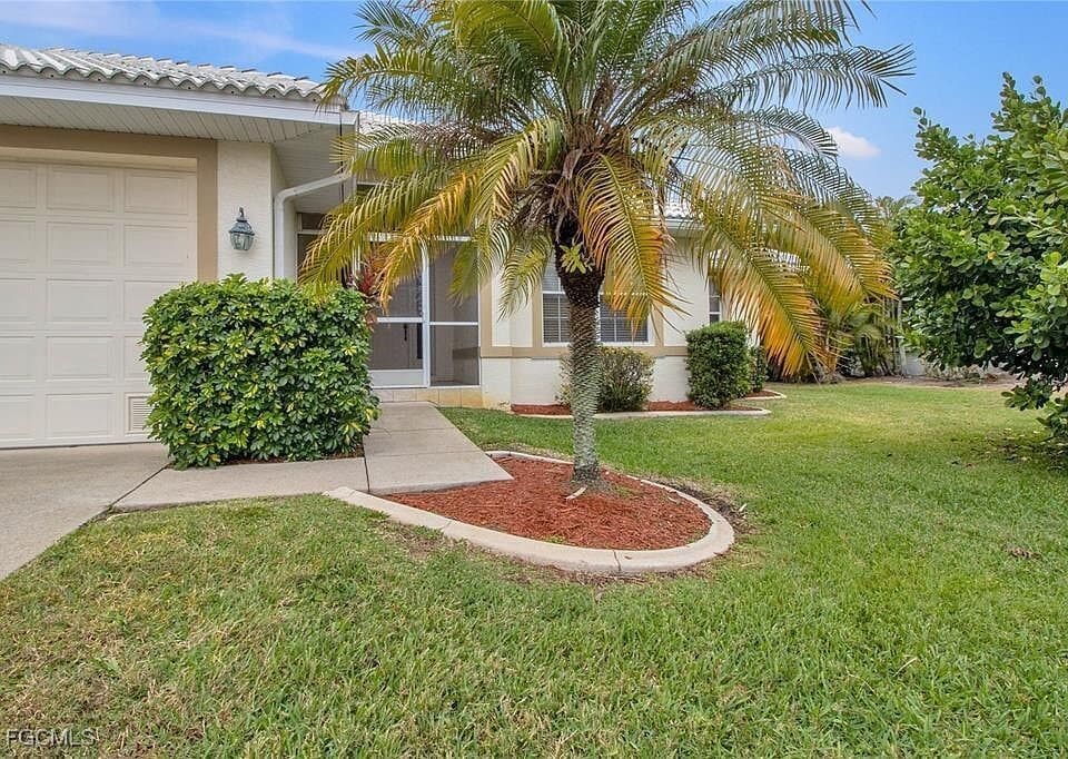 Primary Photo - 207 Lewis Cir