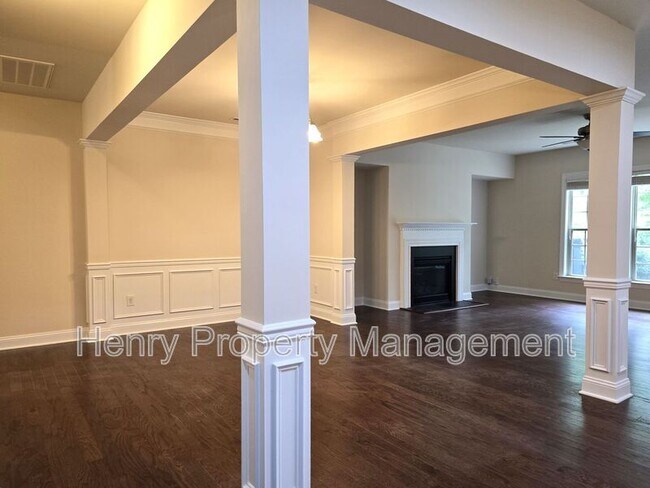 Foto del edificio - 249 Daymire Glen Ln