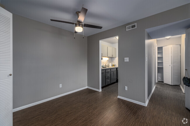 Venetian 1BD 1BA - Dining Area - The Avalon Apartment Homes