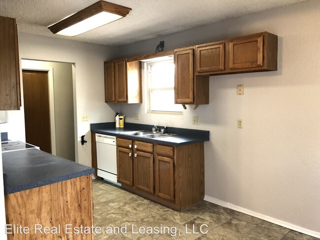 Building Photo - 10324 Koch Dr