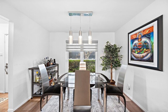 Foto del edificio - 10333 Longmont Dr