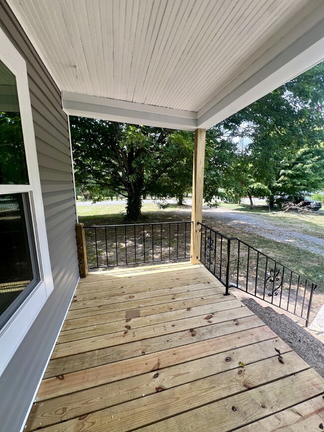 Building Photo - Wonderful Home in Ringgold, GA