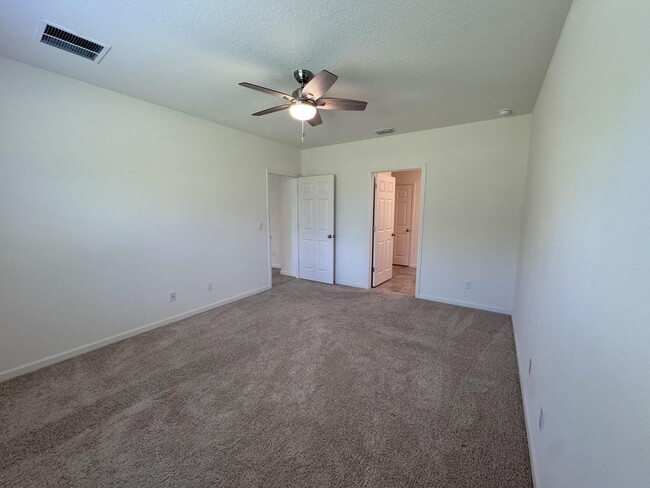 Foto del edificio - 2526 SW Savage Blvd