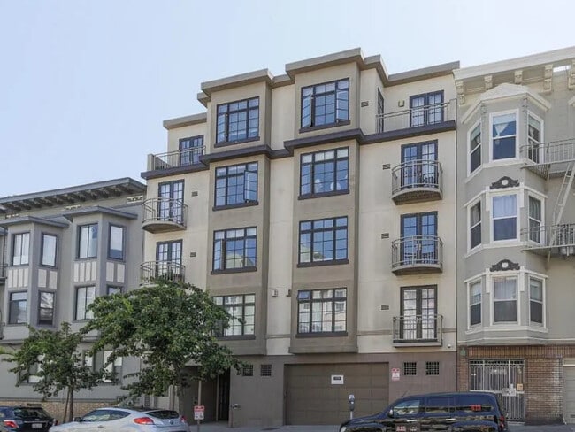 Building Photo - 1725 Washington St