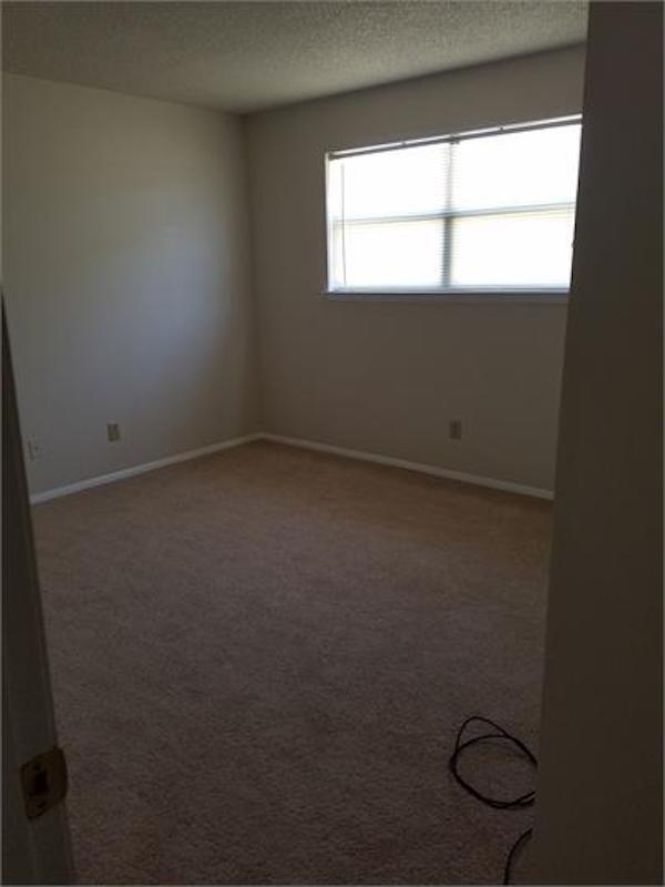 Building Photo - 139 Angela Dr