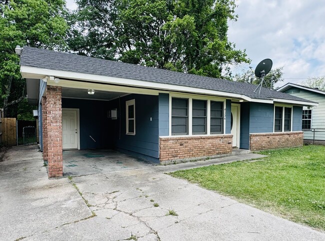 Building Photo - 4136 Mohican St