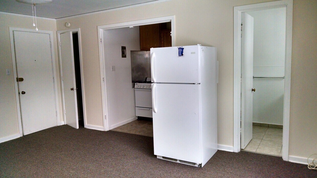 Foto principal - Affordable Studio Apartments in Los Alamos...